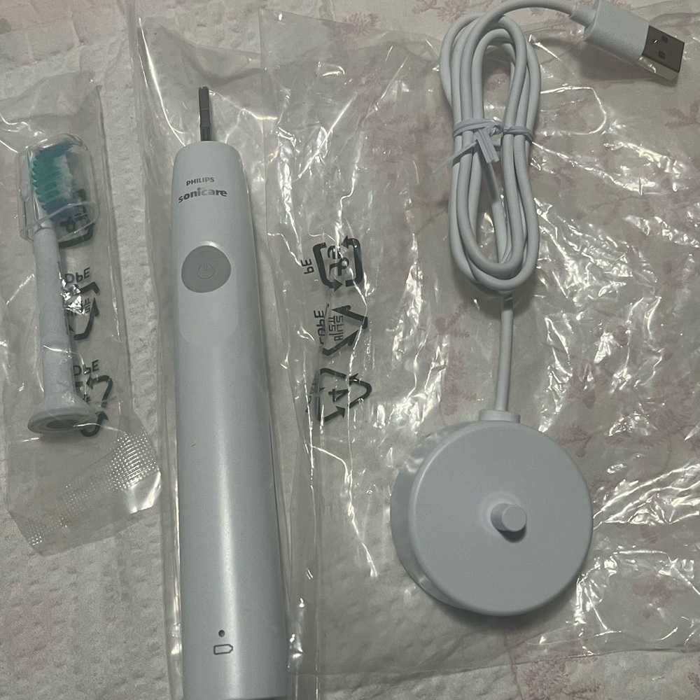 Phillips Sonicare Electric Toothbrush